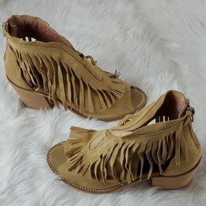 Musse & Cloud Galia Tan Suede Fringe Bootie 10